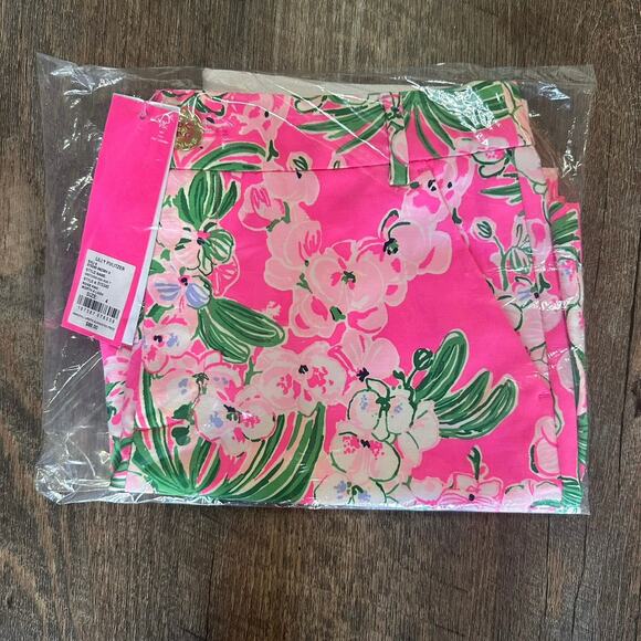 NWT Lilly Pulitzer Gretchen High Rise 7” Short in Roxie Pink Worth A Look Floral - Picture 2 of 4